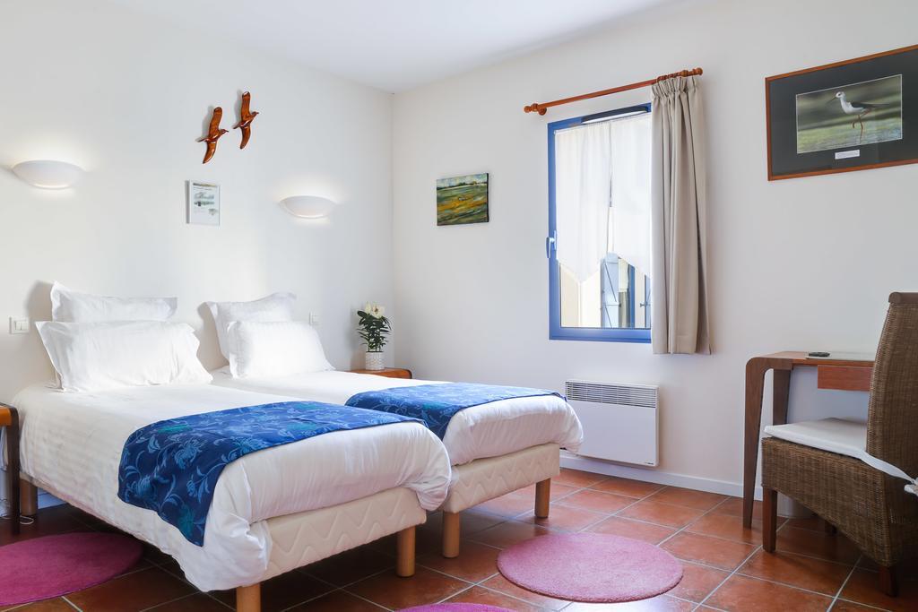 Hotel Le Chevalier Gambette Saint-Armel Exteriör bild